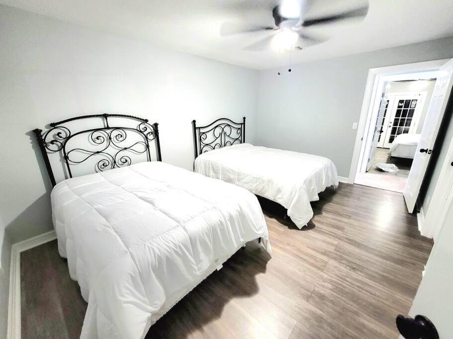 77072 New Remodeled Cute Townhome Sw Houston Esterno foto