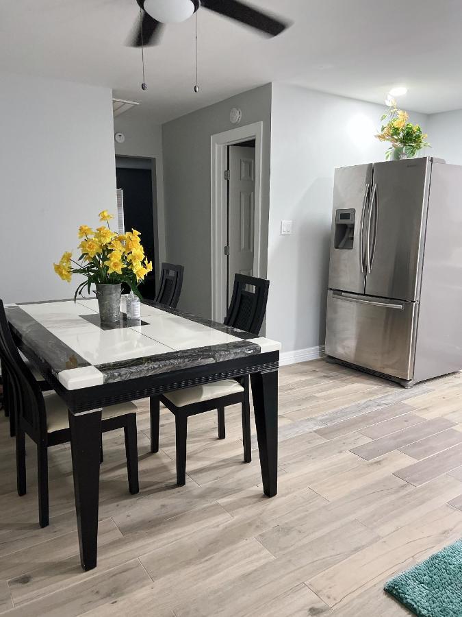 77072 New Remodeled Cute Townhome Sw Houston Esterno foto